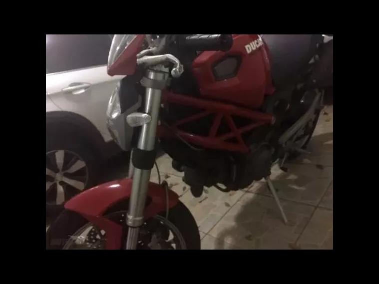 Ducati Monster Vermelho 3