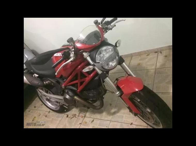 Ducati Monster Vermelho 1