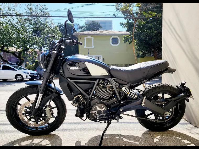 Ducati Scrambler Preto 6