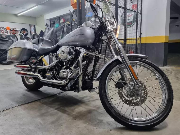 Harley-Davidson Deuce Prata 2