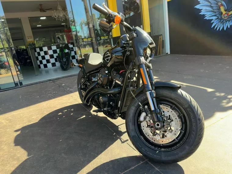 Harley-Davidson Fat Bob Preto 10