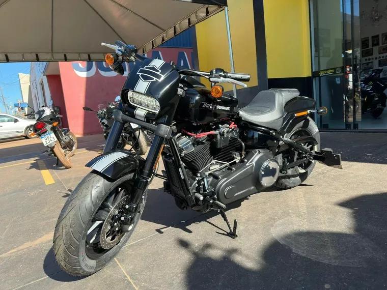 Harley-Davidson Fat Bob Preto 1