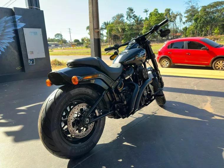 Harley-Davidson Fat Bob Preto 3