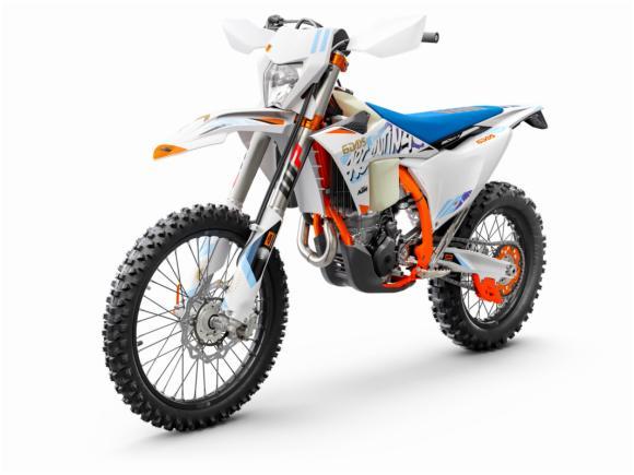 KTM apresenta a nova geração 2024 de motocross e enduro