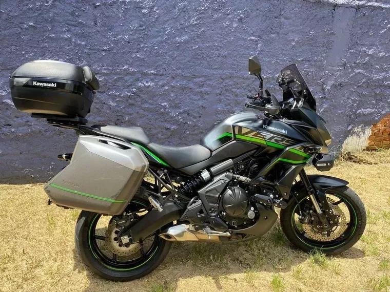 Kawasaki Versys Cinza 1