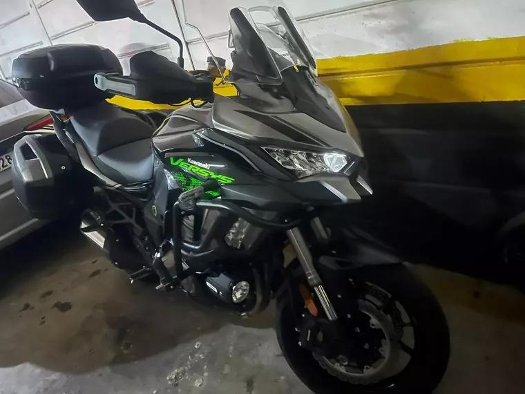 Kawasaki Versys Prata 15