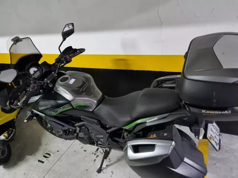 Kawasaki Versys Cinza 3