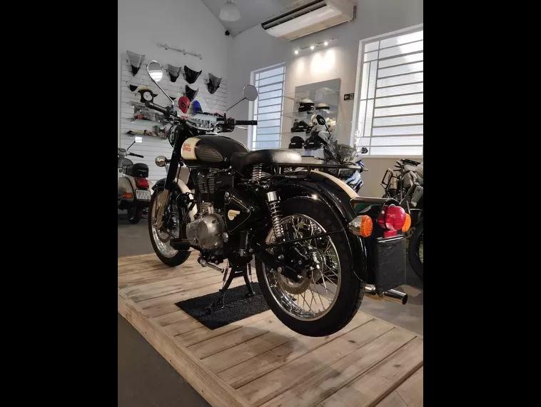 Royal Enfield Classic Preto 10