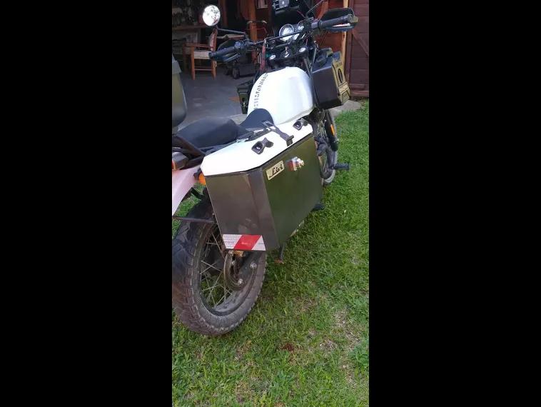 Royal Enfield Himalayan Branco 8