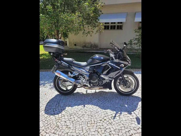 Suzuki GSX Preto 1