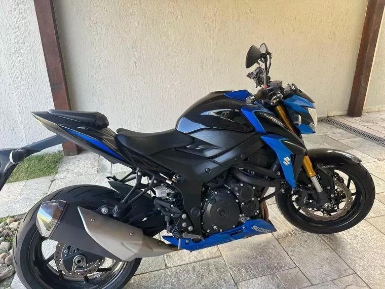 Suzuki GSX-S Azul 2