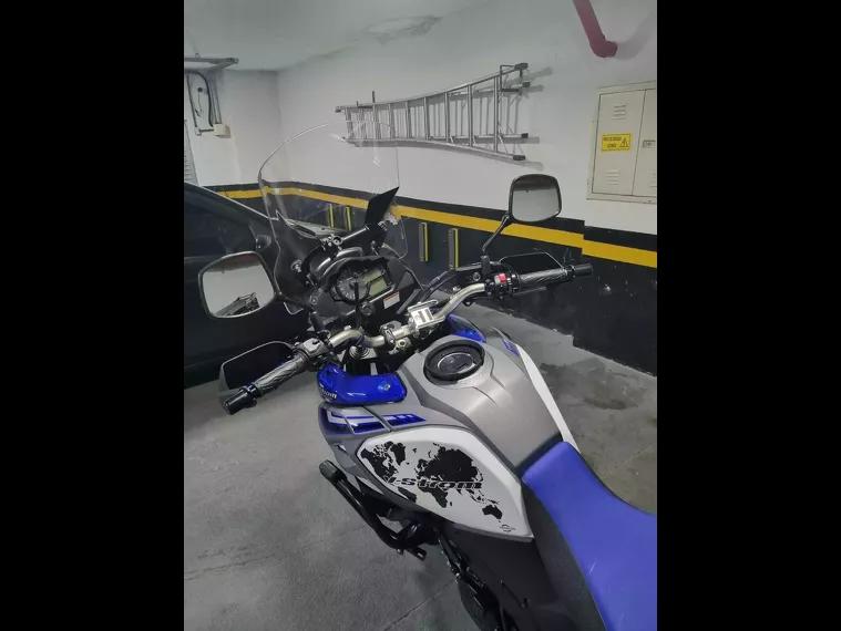 Suzuki V-Strom Azul 3