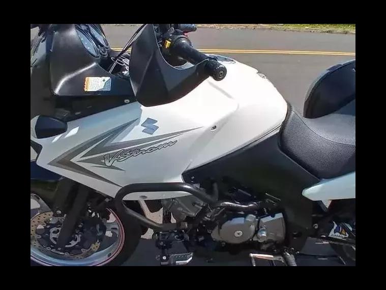 Suzuki V-Strom Branco 7