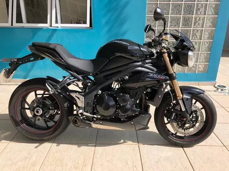 Triumph Speed Triple Preto 2