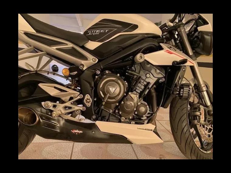 Triumph Street Triple Branco 9