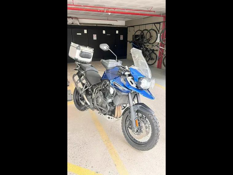 Triumph Tiger 1200 Azul 9