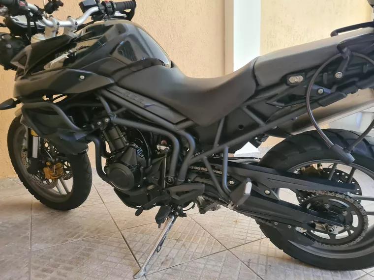 Triumph Tiger 800 Preto 11