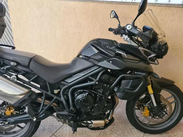 Triumph Tiger 800 Preto 14