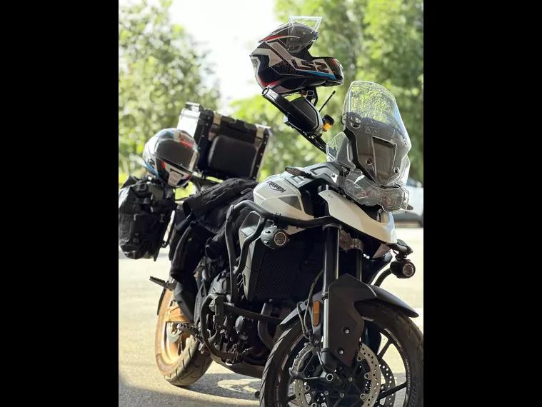 Triumph Tiger 900 Branco 9