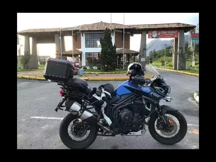 Triumph Tiger 1200 Azul 14