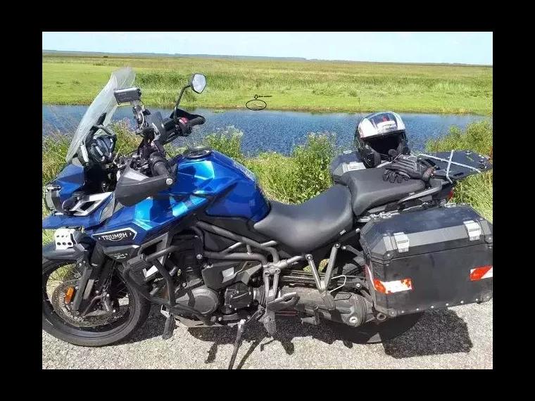 Triumph Tiger 1200 Azul 18